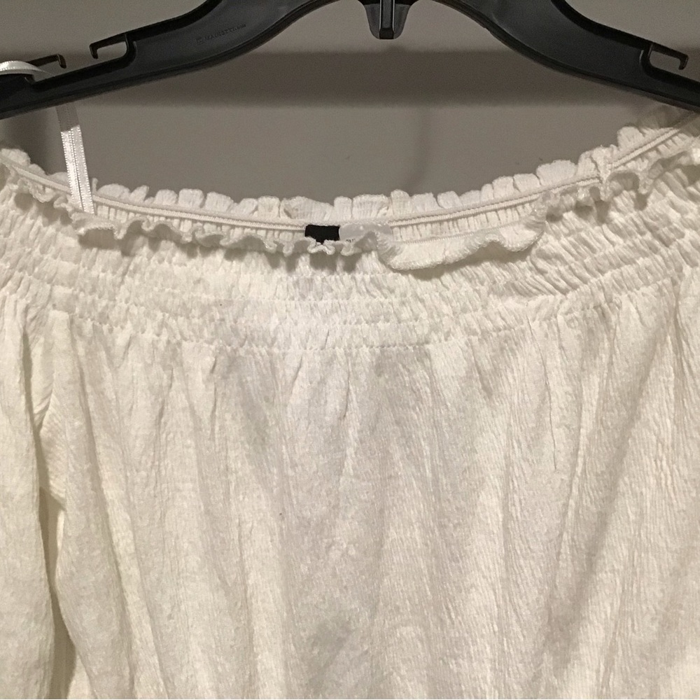 Off-Shoulder Top - Picture 2 of 3